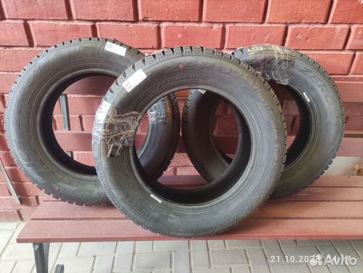 Pirelli Ice Zero 185/65 R15 92T