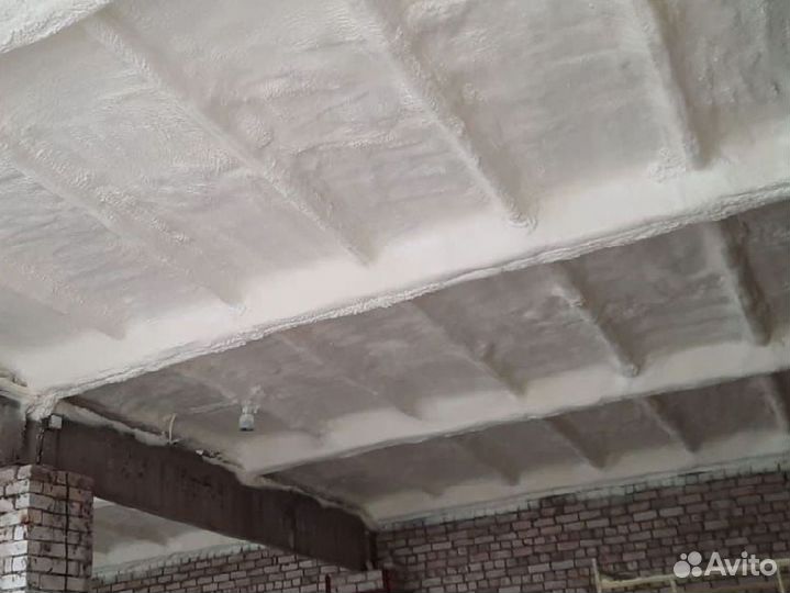 Утепление потолка пенополиуретаном от 100 м.кв