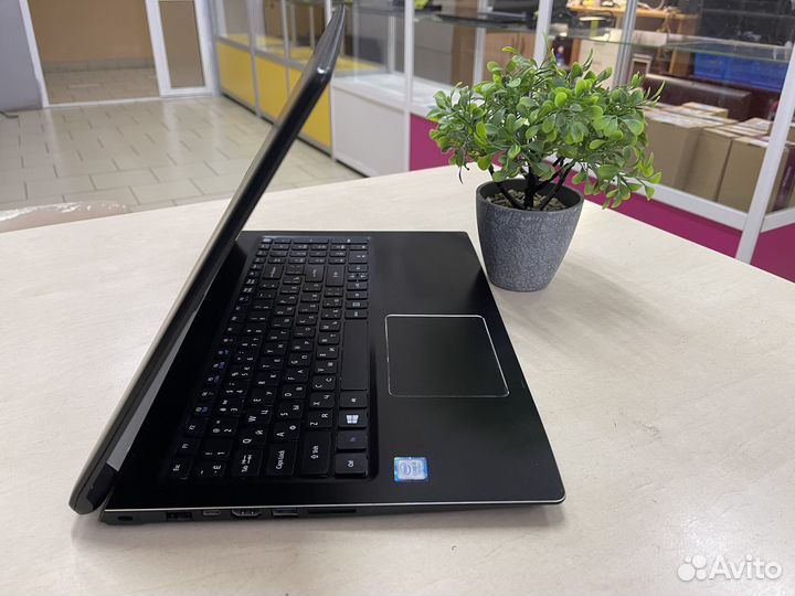 Потрясающий ноутбук для Игр/Учебы/Работы