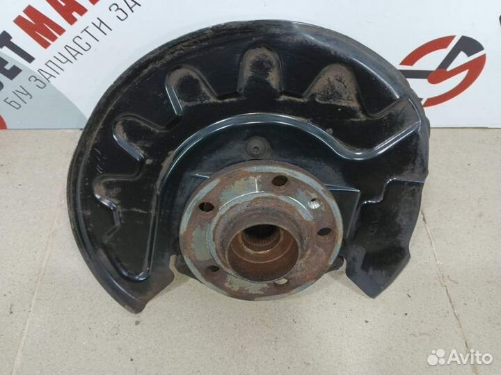 Кулак поворотный передний левый Volkswagen Polo (R