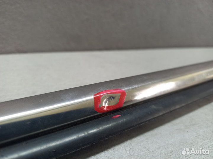 Молдинг стекла Toyota Rav 4 Ca 40 2adfhv 2013