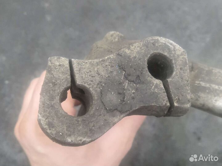 Кулак поворотный ауди а4 B6/B7 8e0257f