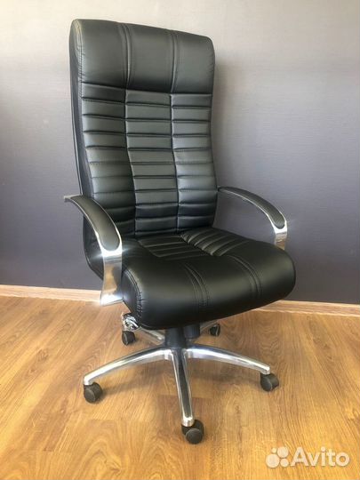 Офисное кресло от производителя