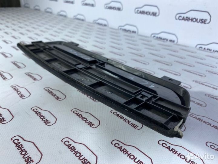 Стоп-сигнал Volkswagen Jetta 2.0 AVH 2002