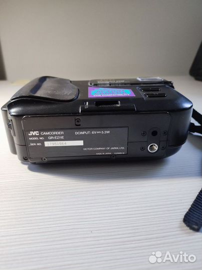 Видеокамера JVC Compact VHS Camcorder GR-EZ11E