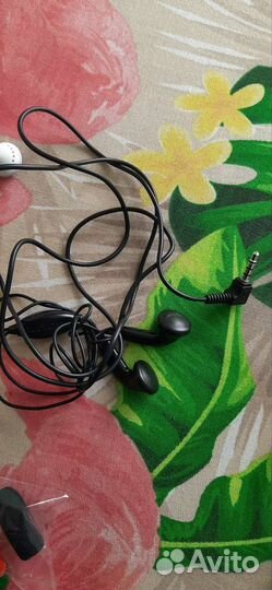 Наушники с микрофоном