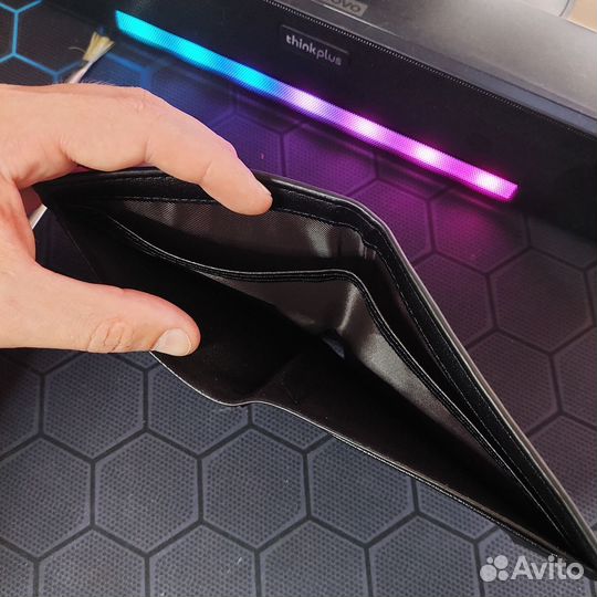 Мужской кошелек