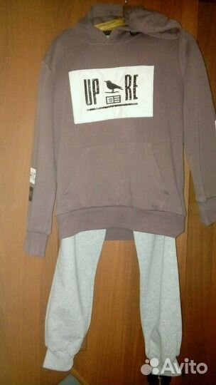 Костюм спортивный