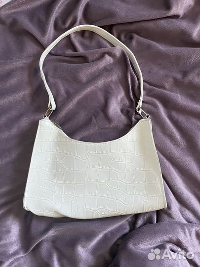 Сумка багет белая