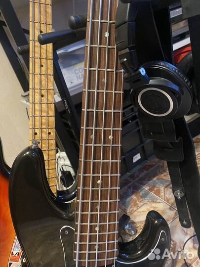 Бас гитара Fender American Delux Precision Bass V