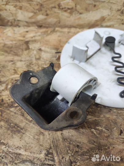 Лючок бензобака Chevrolet Epica