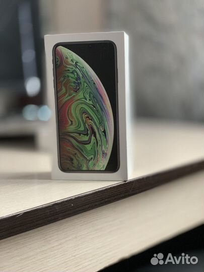 iPhone Xs Max, 64 ГБ