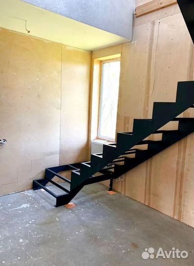 Лестница на монокосоуре