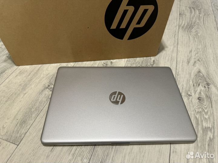 HP 15s (Ryzen 5 5500u, 8/512Gb)