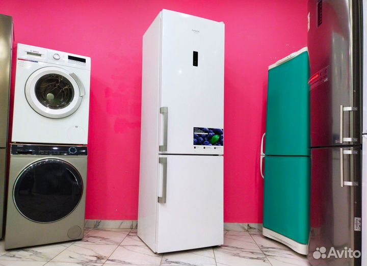 Холодильник Ariston. На гарантии