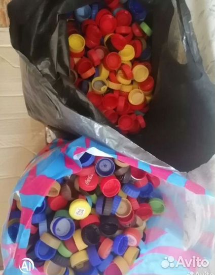 Крышки пластиковые от бутылки бу