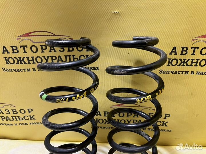 Задняя пружина амортизатора Peugeot 308 2010