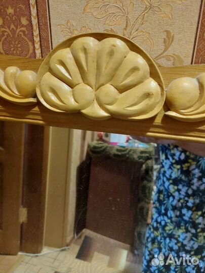 Зеркало в дубовой раме