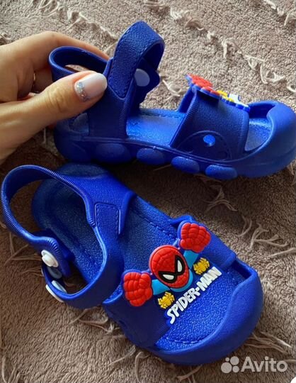 Сандали детские