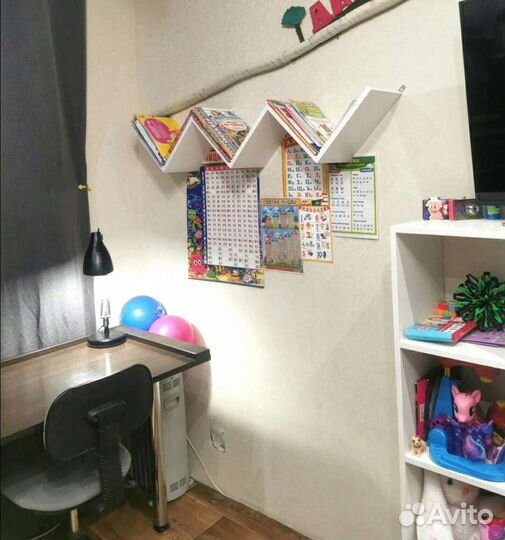 Полка белая новая