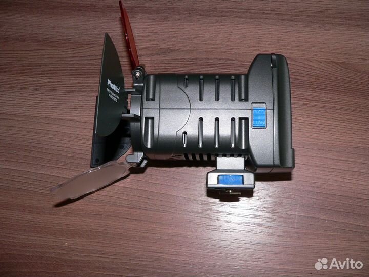 Свет для видеокамер