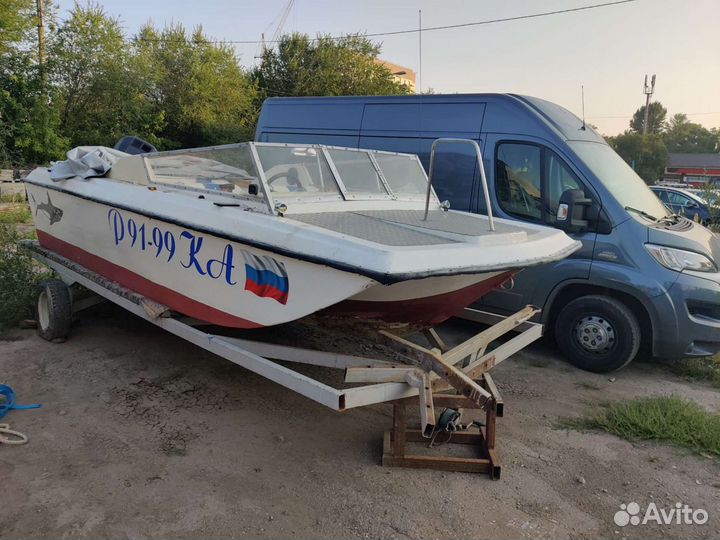 Катер Триумф с мотором Johnson 200л.с