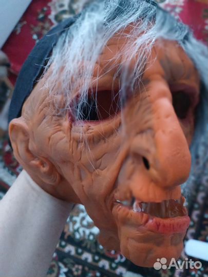 Маска на хэллоуин