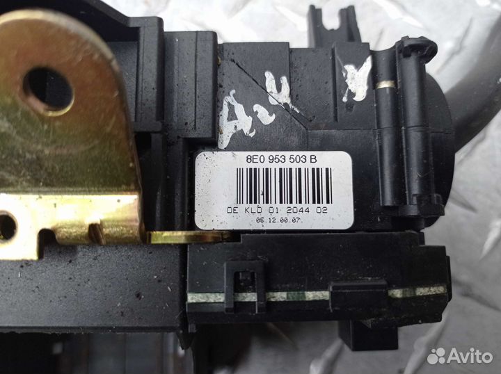 Переключатель подрулевой (стрекоза) Audi A4 B6 8E0