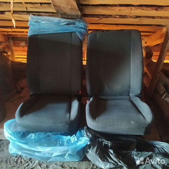 Сиденья на Mitsubishi lancer 9