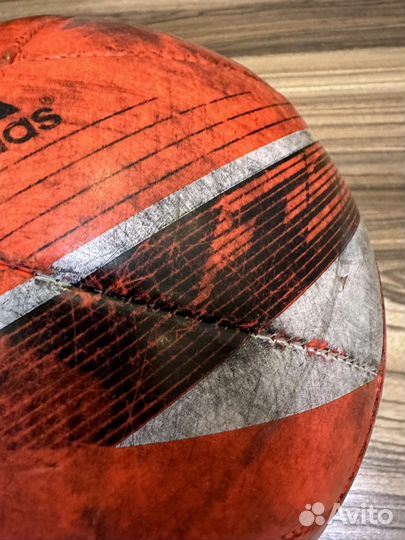 Футбольный мяч