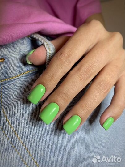 Маникюр и педикюр