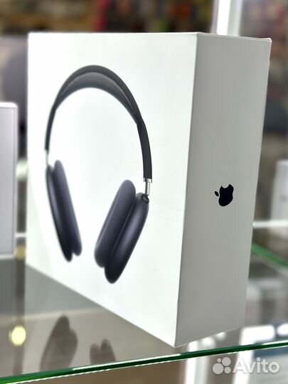 AirPods Max with SMART Case 2024