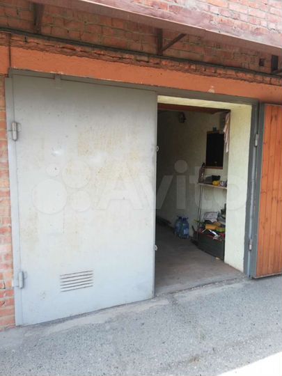 Гараж, > 30 м²