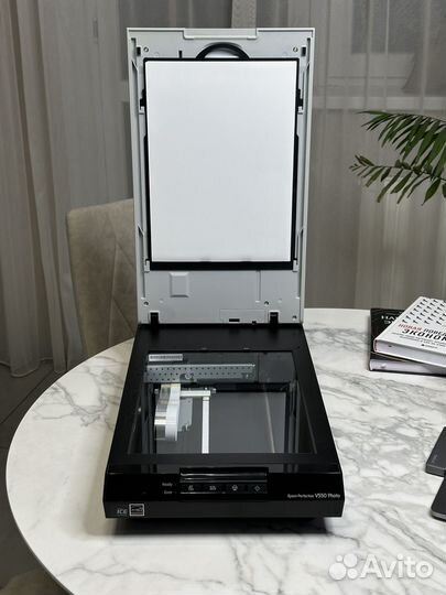 Сканер Epson V550 Photo