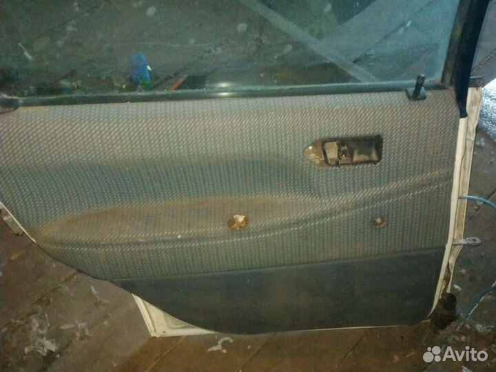 Дверь задняя левая volkswagen b3