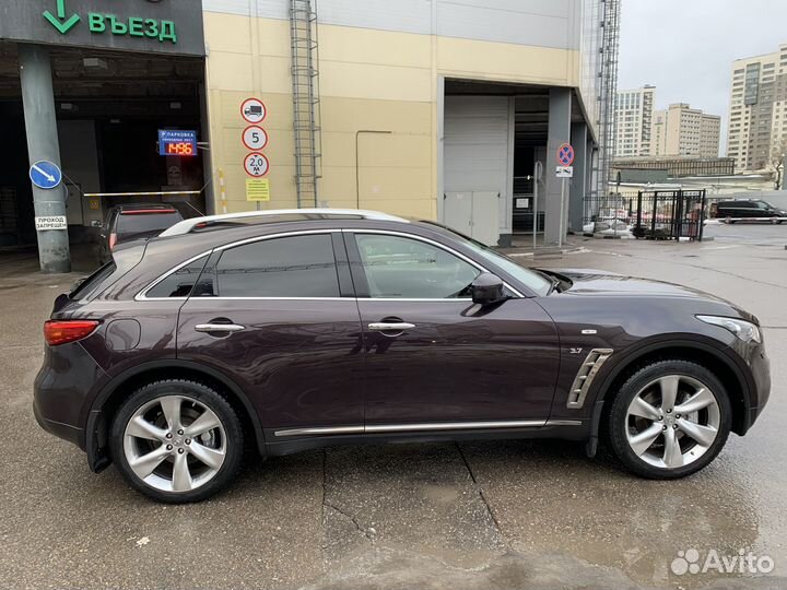 Infiniti QX70 3.7 AT, 2013, 161 299 км