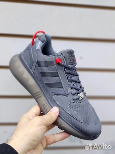 Сандалии и кроссовки