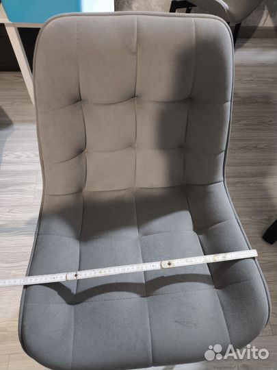 Стул эргономичный обеденный поворотный