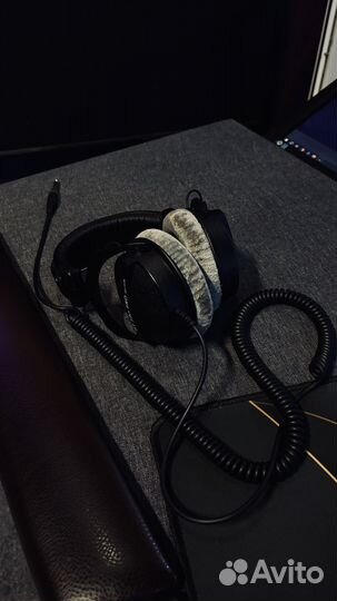 Beyerdynamic dt 770 pro 250 ohm