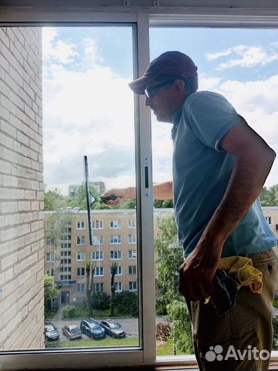 Мойка окон балконов лоджий и витрин