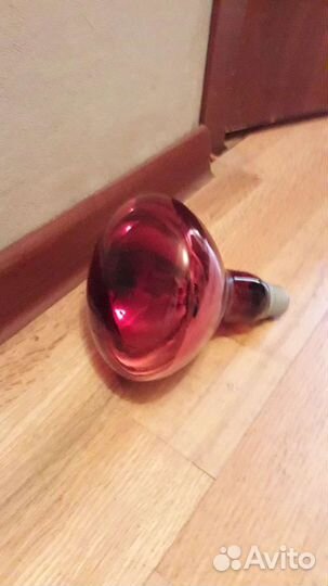 Зеркальная красная лампа