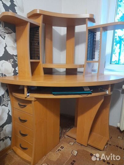 Компьютерный столик бу