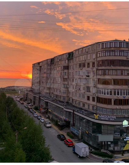 2-к. квартира, 56 м², 10/10 эт.