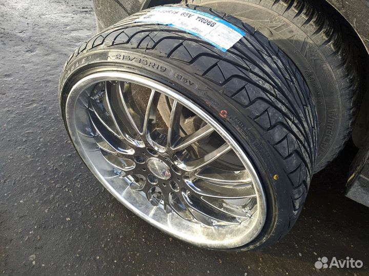 Triangle TR968 215/35 R19 85V