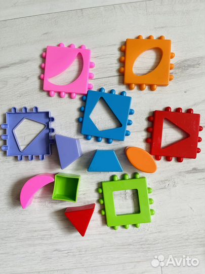 Развивающие игрушки