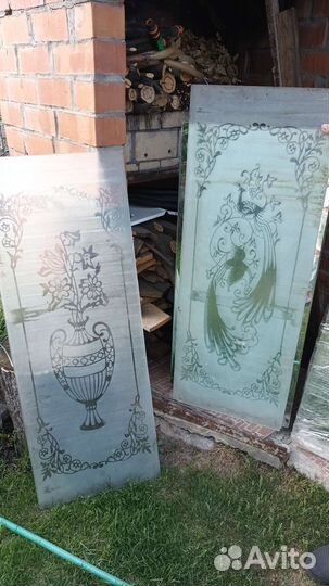 Стекло-вставка в двери