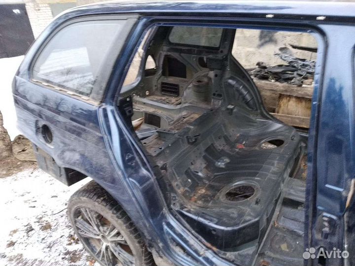 Продам заднюю часть кузова BMW e46 Touring