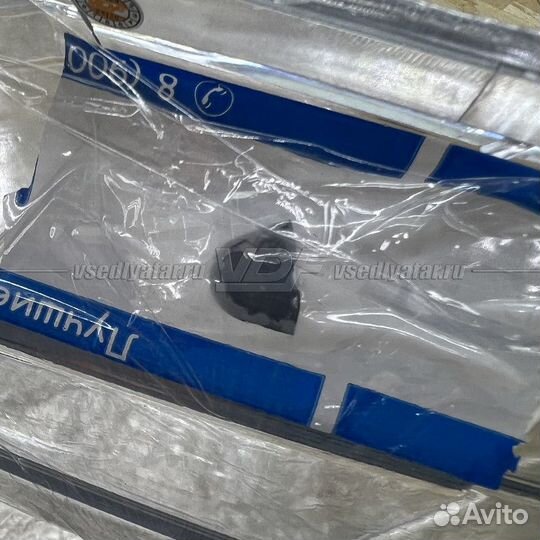 Уцененное стекло для фары Nissan Murano (2016-2022