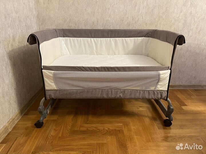 Приставная кроватка