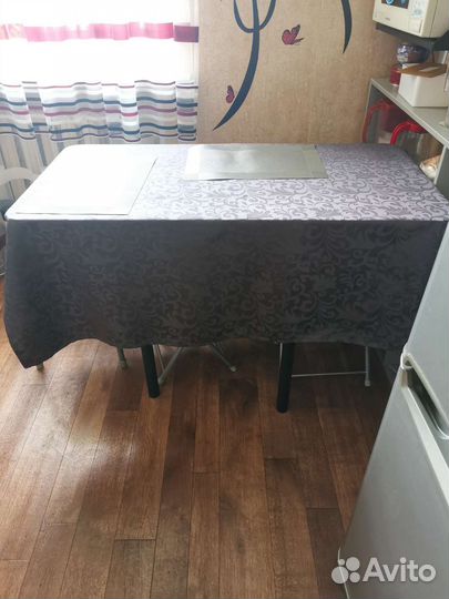 Кухонный стол раскладной новый